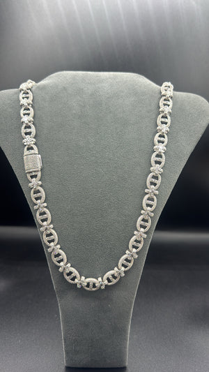 Cadena siner de plata y piedras