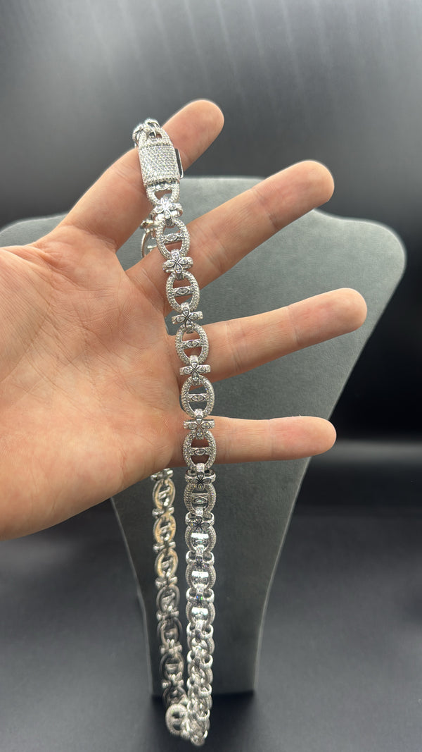 Cadena siner de plata y piedras