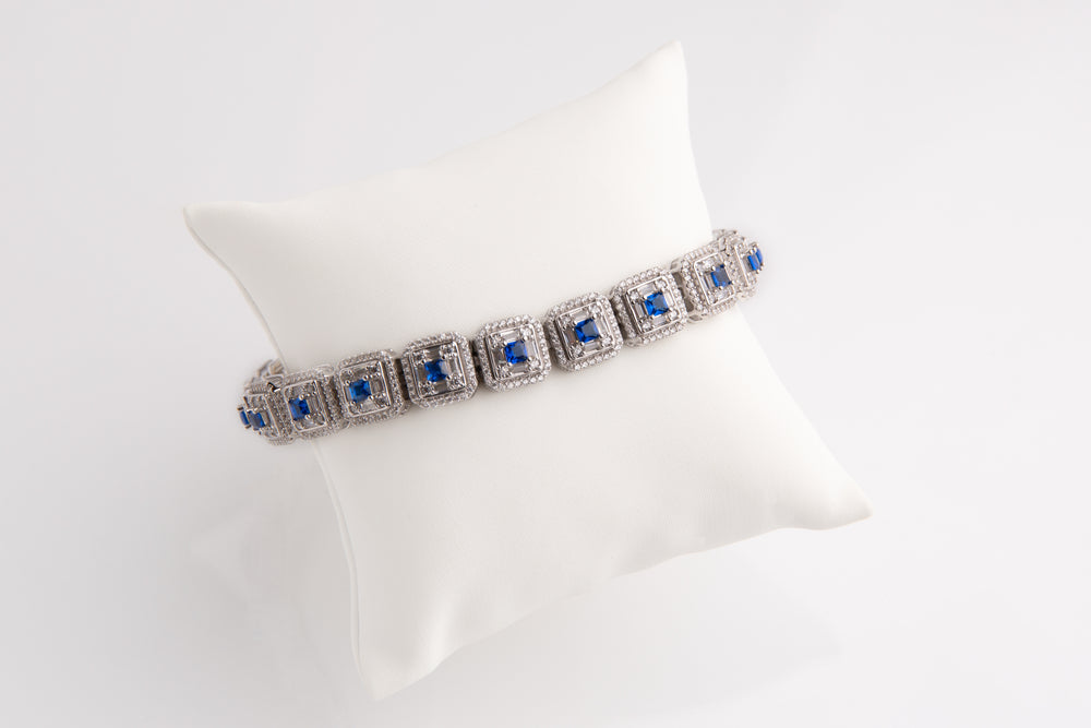 Pulsera de plata con circonita