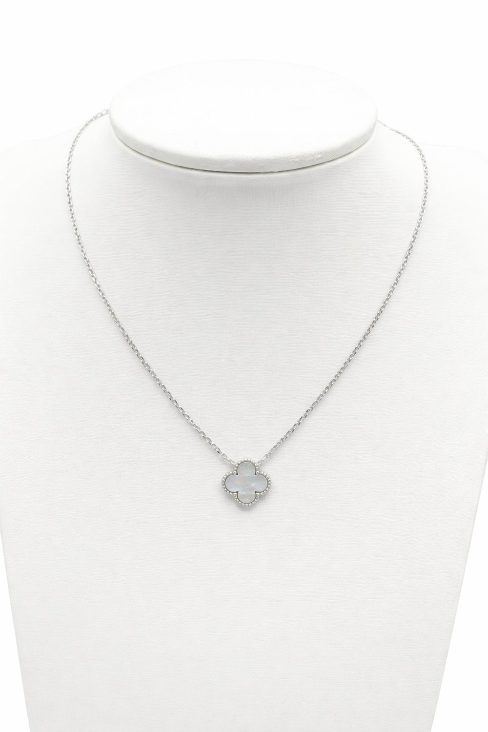Collar Trébol