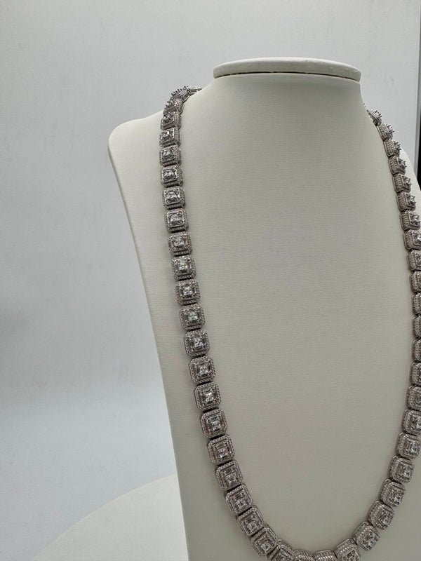 Cadena de plata con circonitas blancas