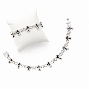 Pulsera cruz plata en negra