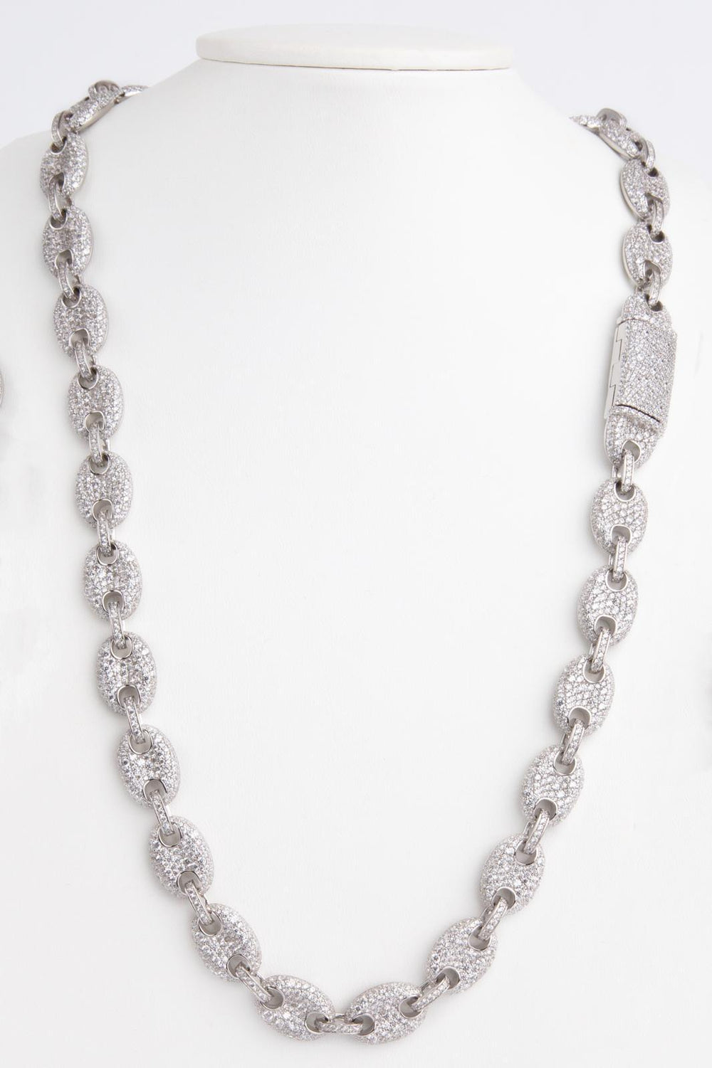 Cadena de plata “grano de café” con piedras (circonitas)